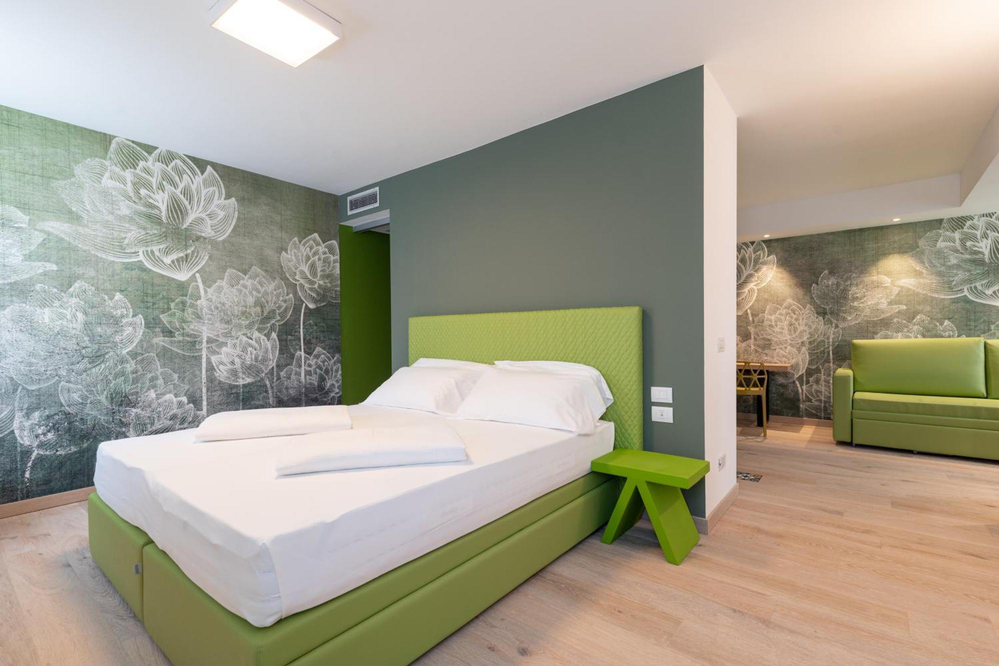 Holiday Iv Gardan 3* Riva del Garda